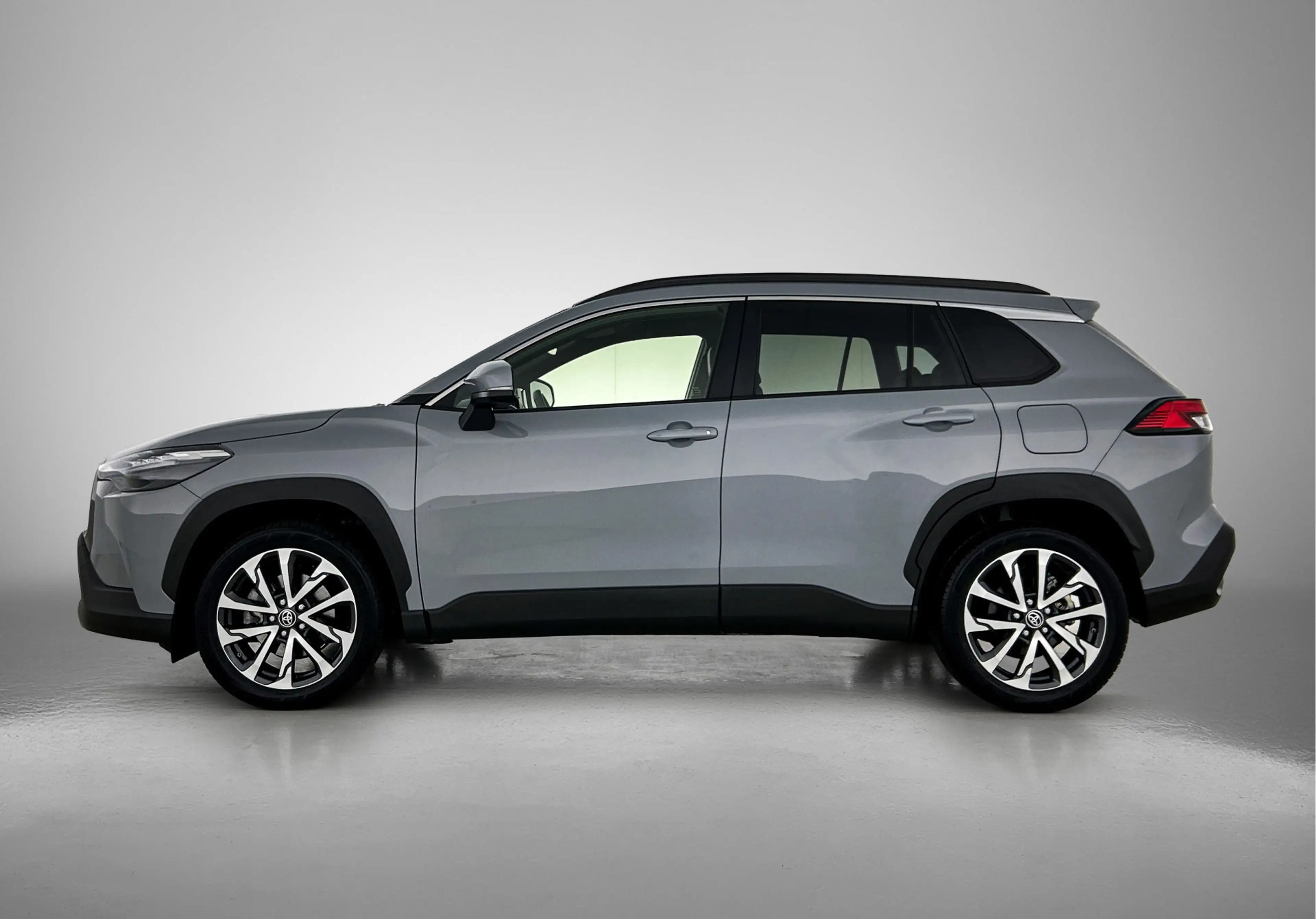 Toyota Corolla Cross Hybrid 140 Style — photo 3