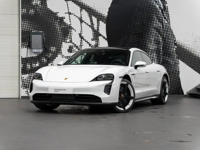 Porsche Taycan 4S