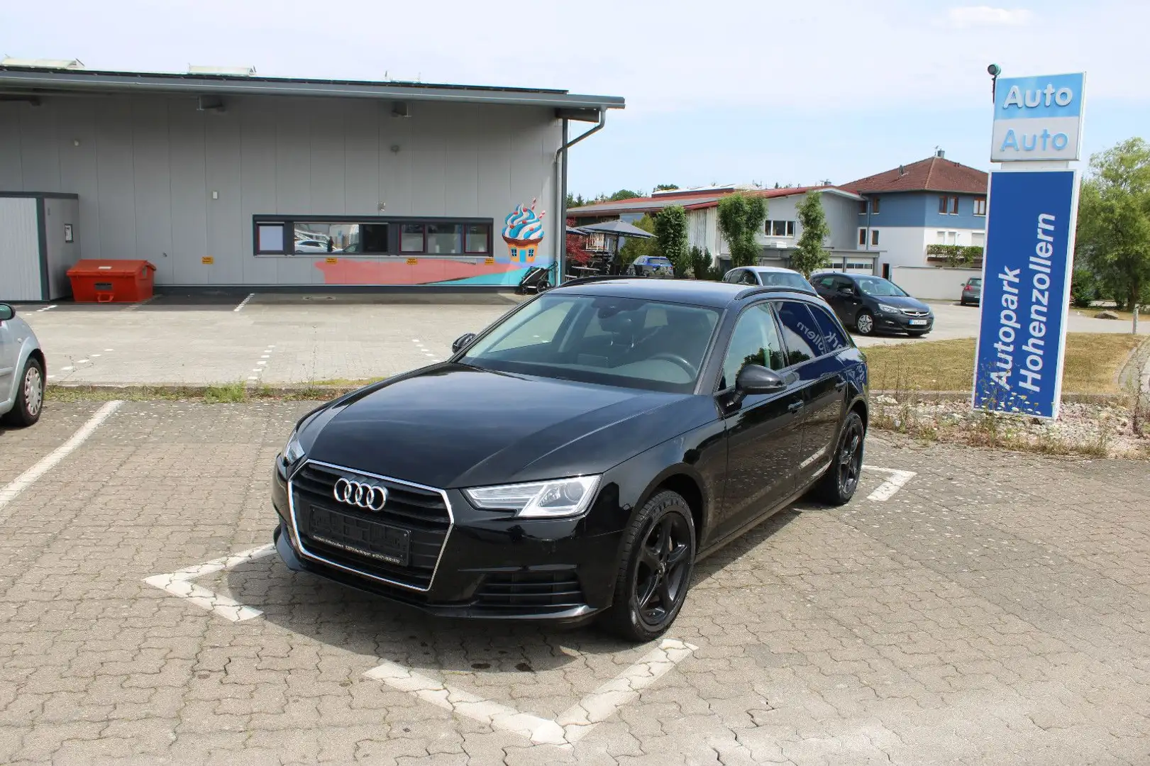 Audi A4 Avant 2.0 TDI basis *XENON* Schwarz - 1