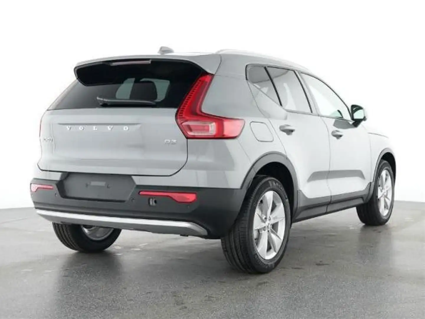 Volvo XC40 B3 Benzin 2WD Core DKG/360°/BLIS/ACC/LED Grau - 2