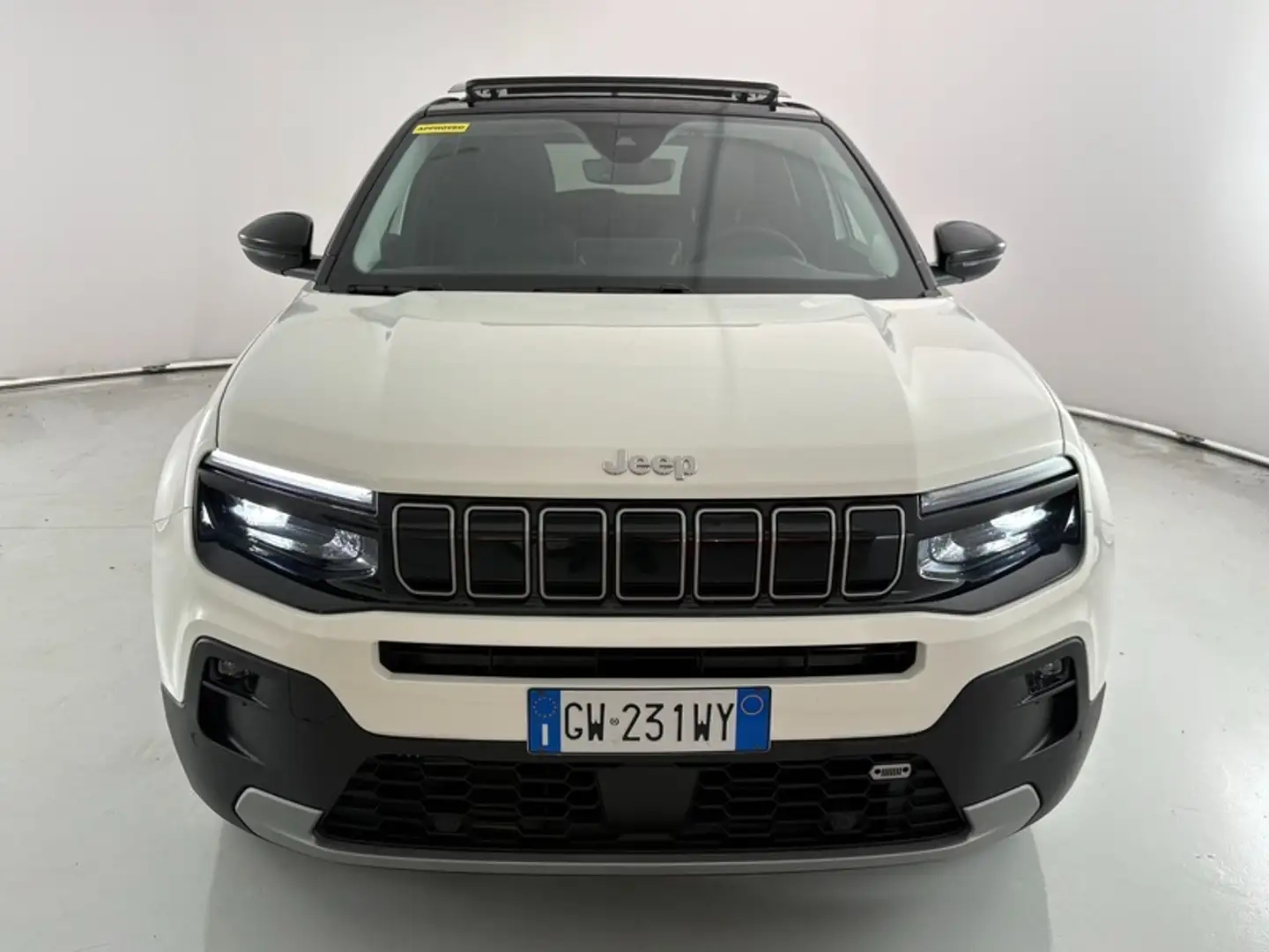 Jeep Avenger 1.2 Turbo e-Hybrid MHEV Summit Weiß - 2