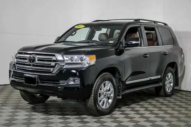 Toyota Land Cruiser 5.7L V8 4WD