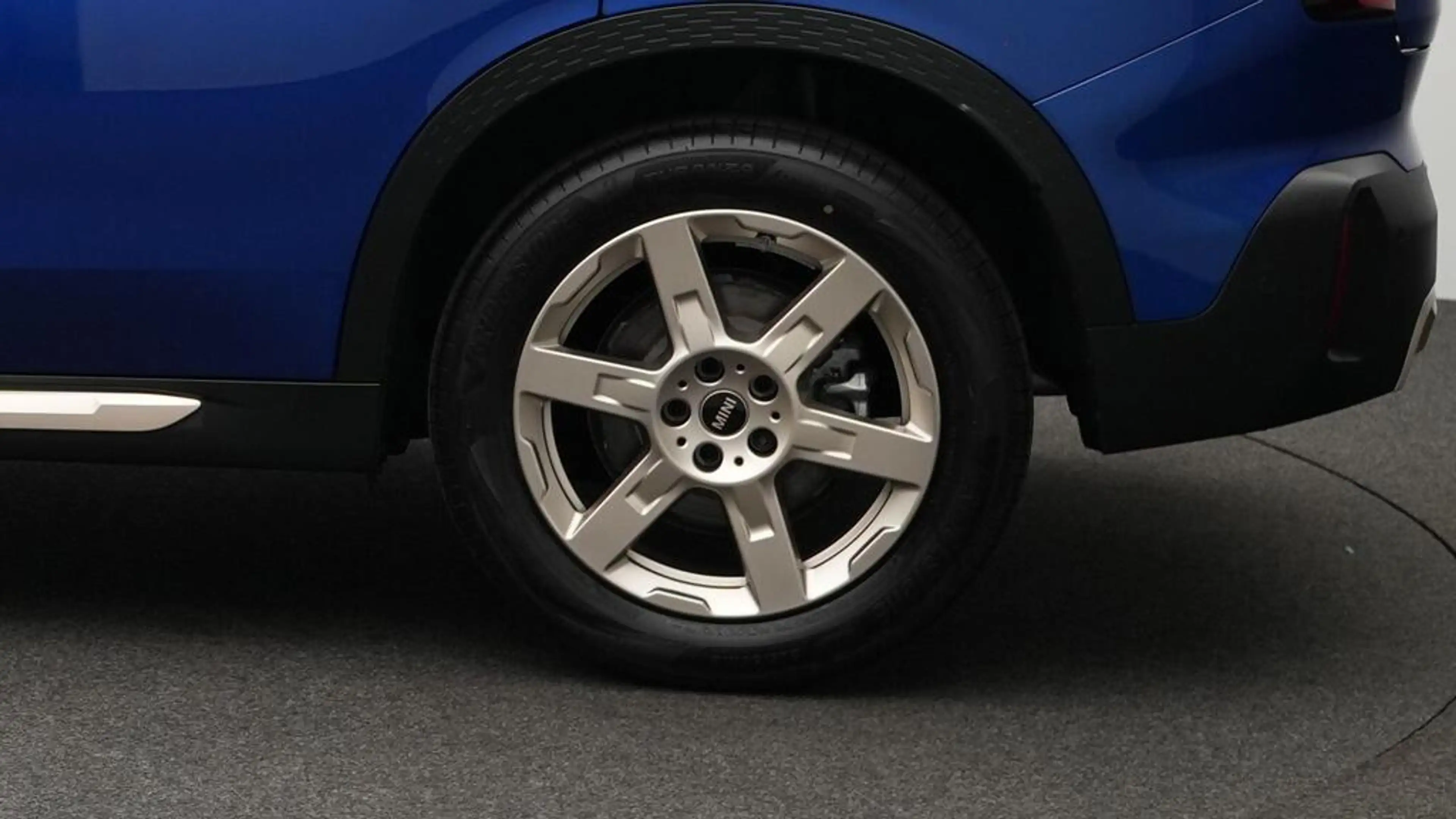 MINI Countryman S All4 Favoured Trim — photo 11