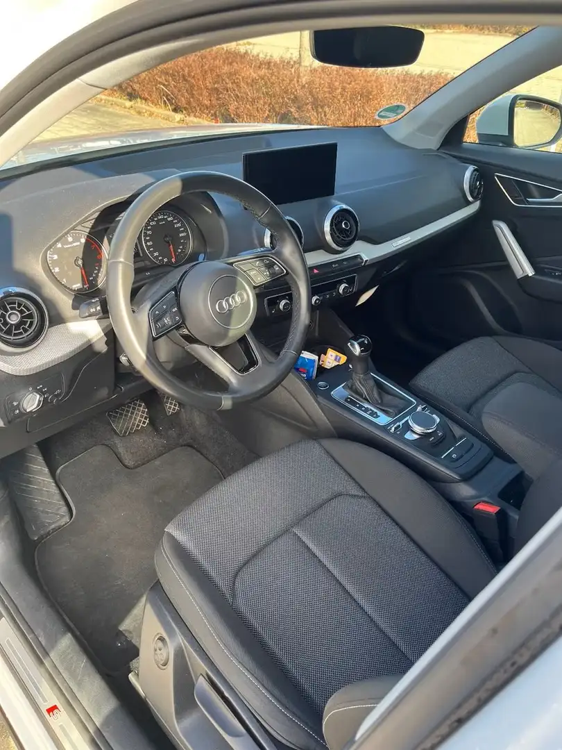 Audi Q2 35 1.5 tfsi S line Bianco - 1
