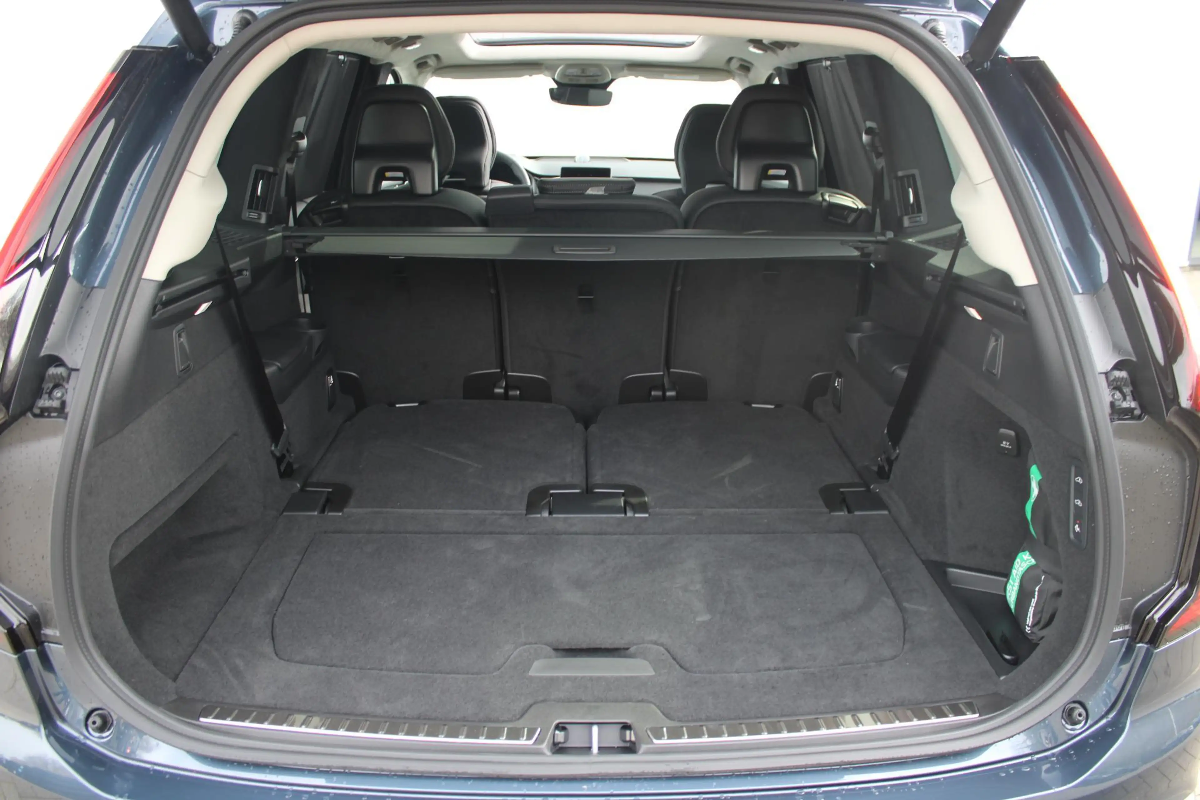 Volvo XC90 T8 Plug-in hybrid AWD Ultra Dark Exec. Ed. | DEMO — photo 9