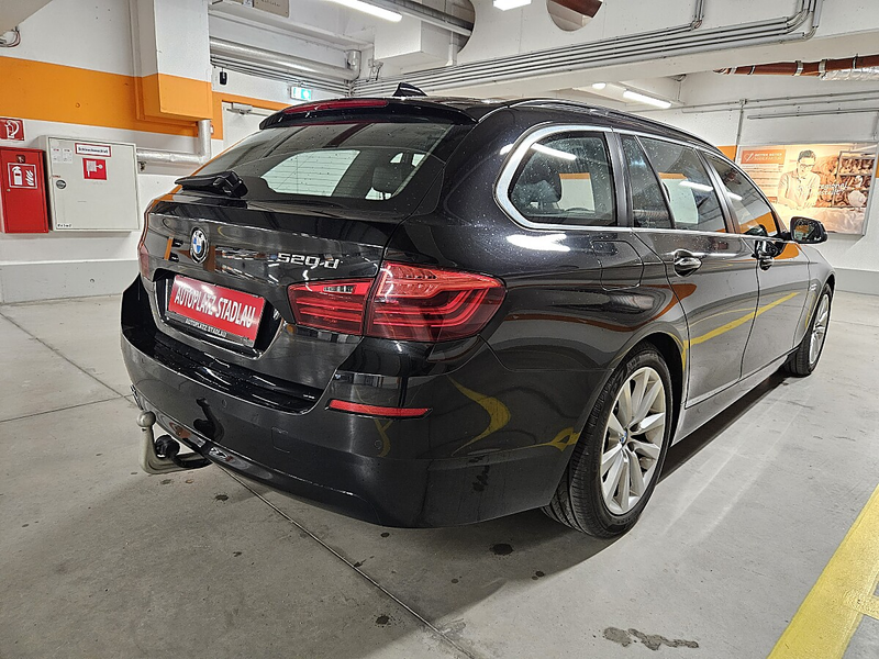 BMW 520 d Touring — photo 6