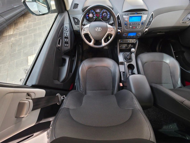 Hyundai iX35 blue 1.6l Style 2WD*SHZ+LHZ*PDC*AHK*GJ-Räd* — photo 3