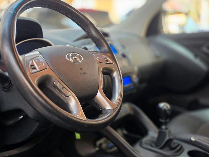 Hyundai iX35 blue 1.6l Style 2WD*SHZ+LHZ*PDC*AHK*GJ-Räd* — photo 5