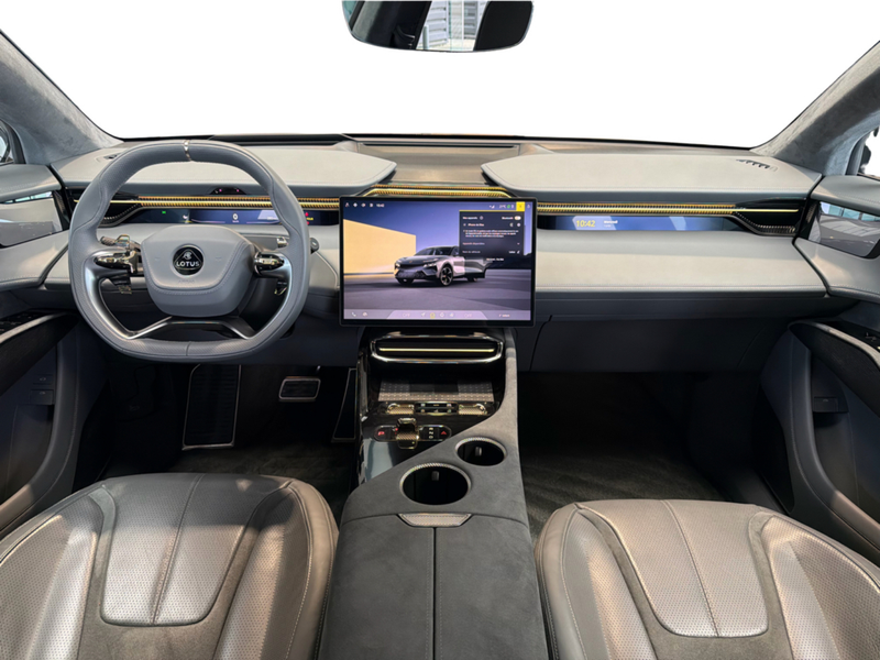 Lotus Eletre R Carbon Edition 112 kWh Dual Motor AWD CARBON - PANO - HUD - 360° — photo 10