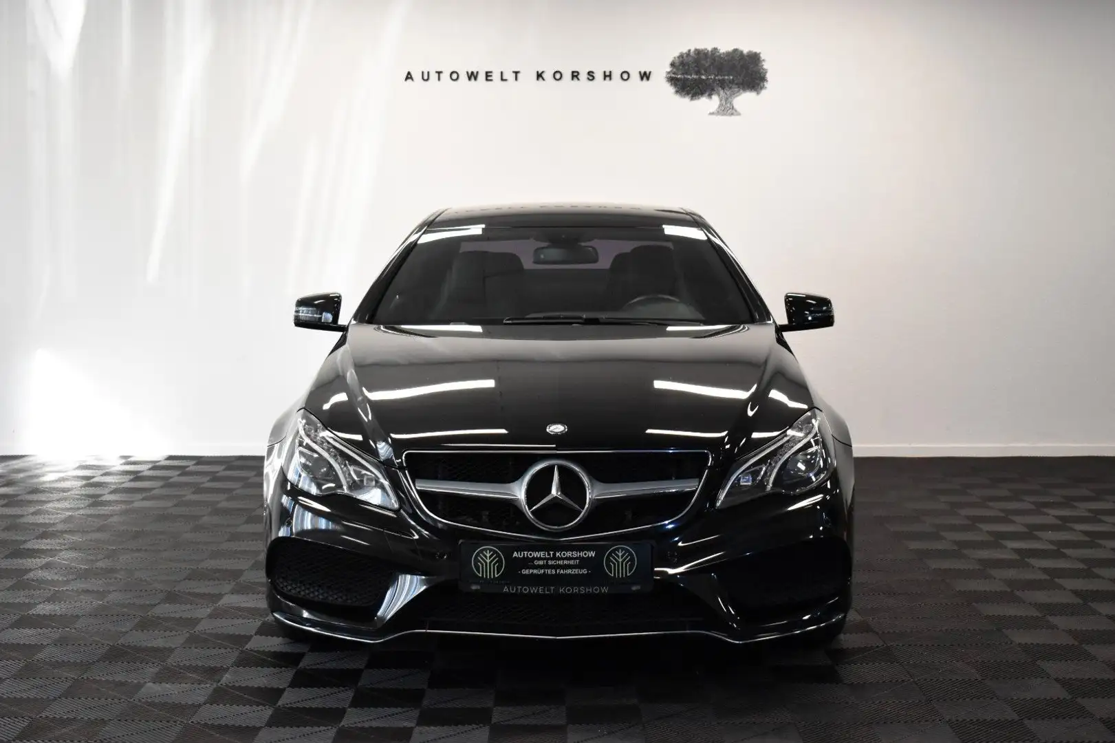 Mercedes-Benz E 250 Coupé AMG-LINE *2-ZONEN *PDC *SHZ *LED Noir - 2