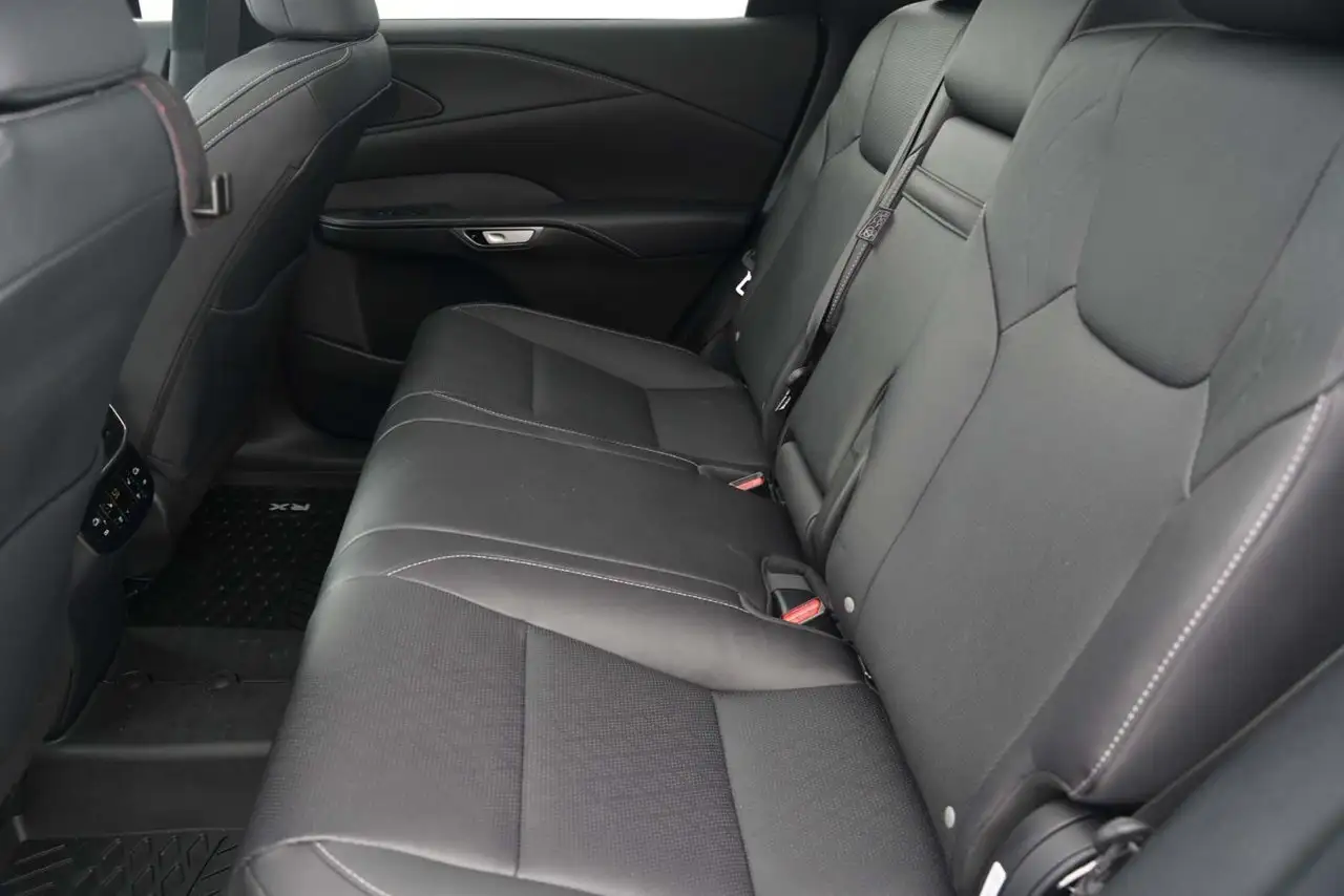 Lexus RX снимка Lexus RX