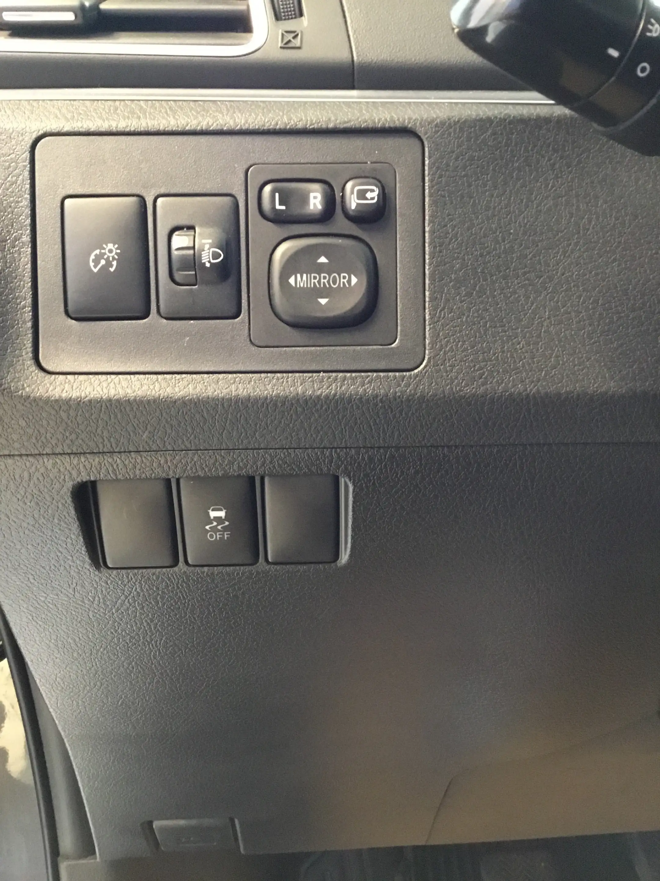 Toyota Verso 2,0 D-4D 125 Design — photo 11