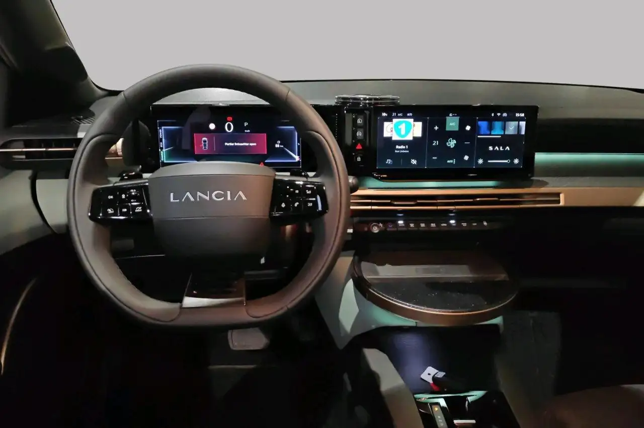 Lancia Ypsilon 2025 — фото 11