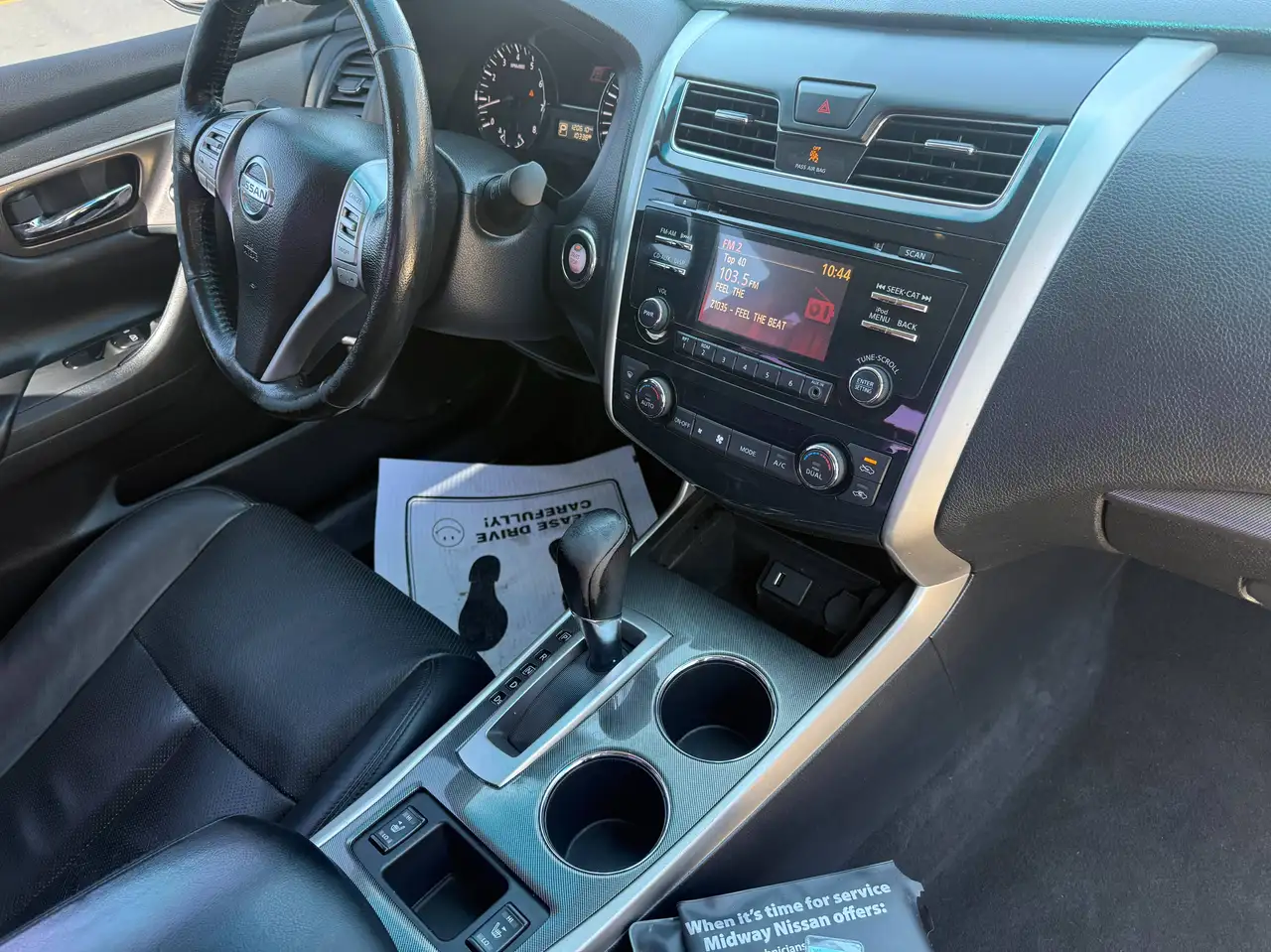 Nissan Altima снимка Nissan Altima