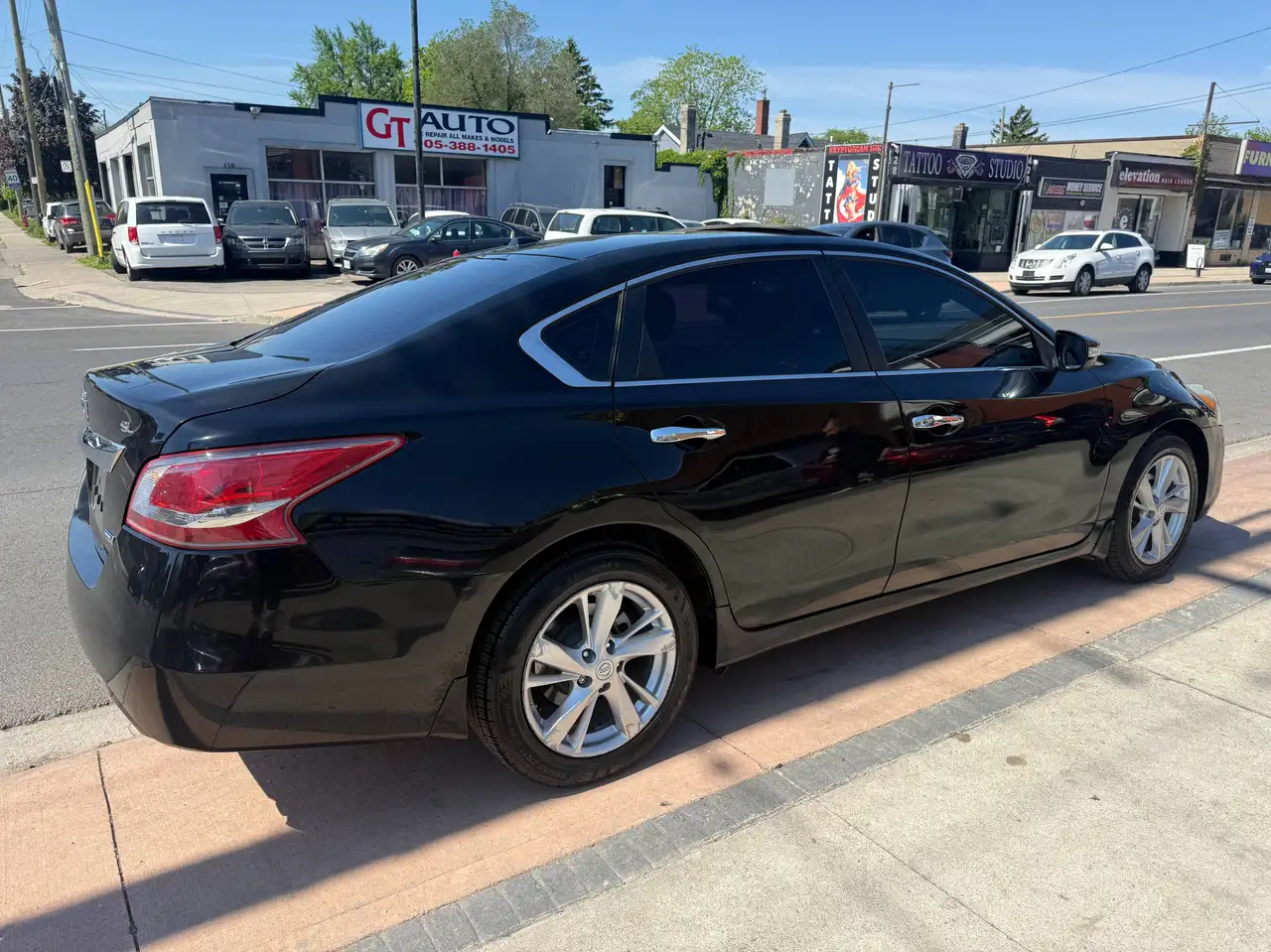 Nissan Altima снимка Nissan Altima
