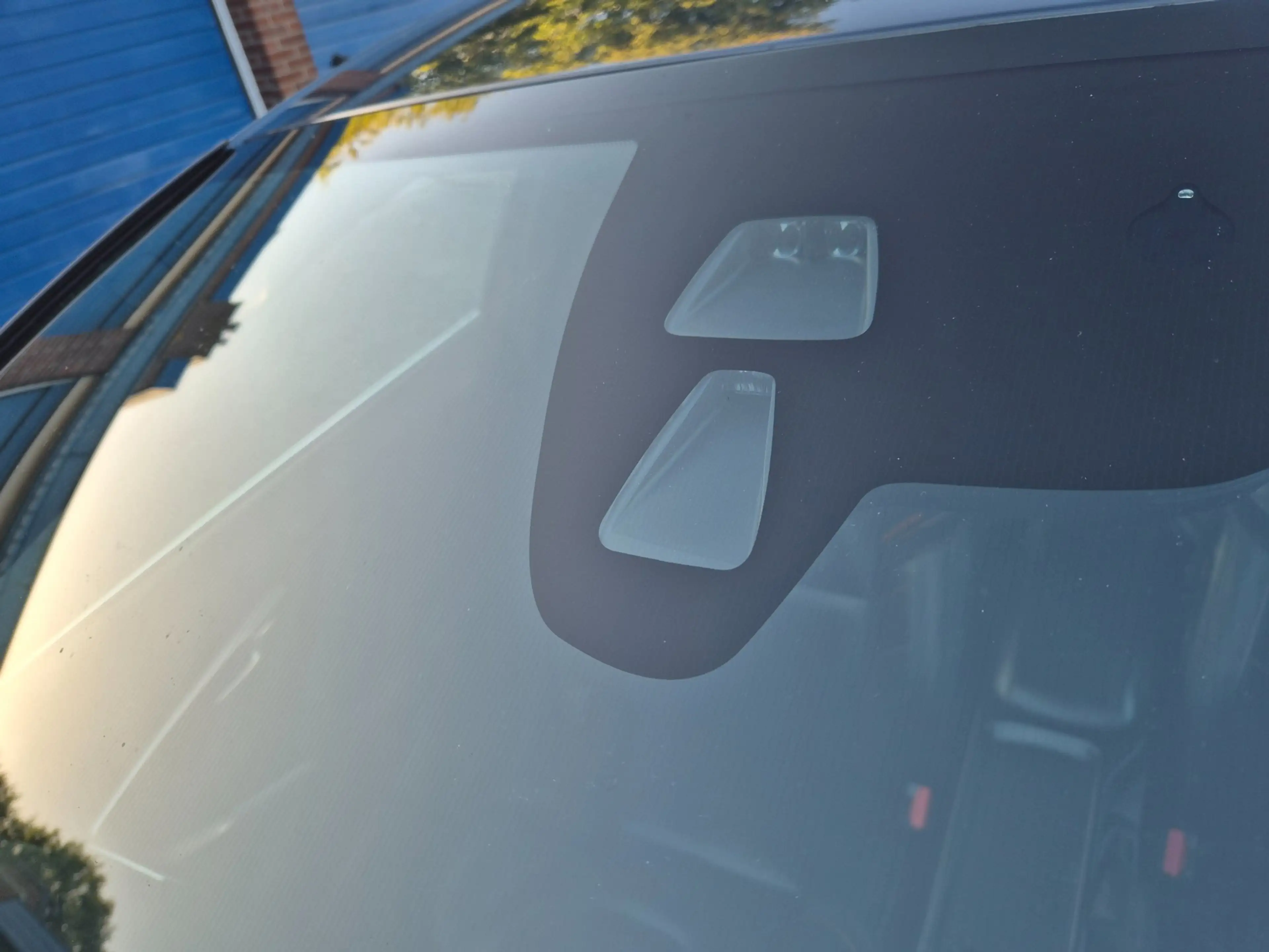 Volvo V40 2.0 D3 Inscription — photo 12