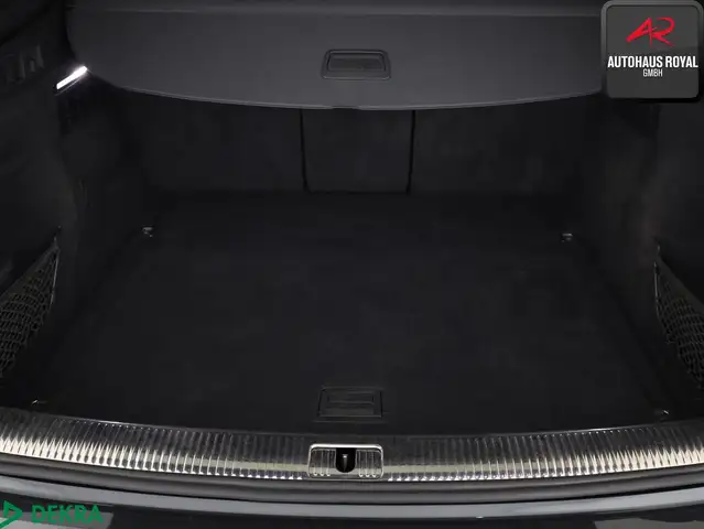 Audi Q5 view 14