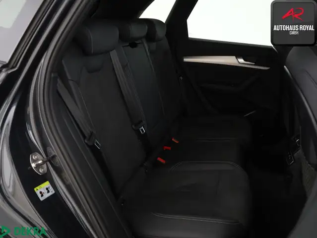 Audi Q5 view 13