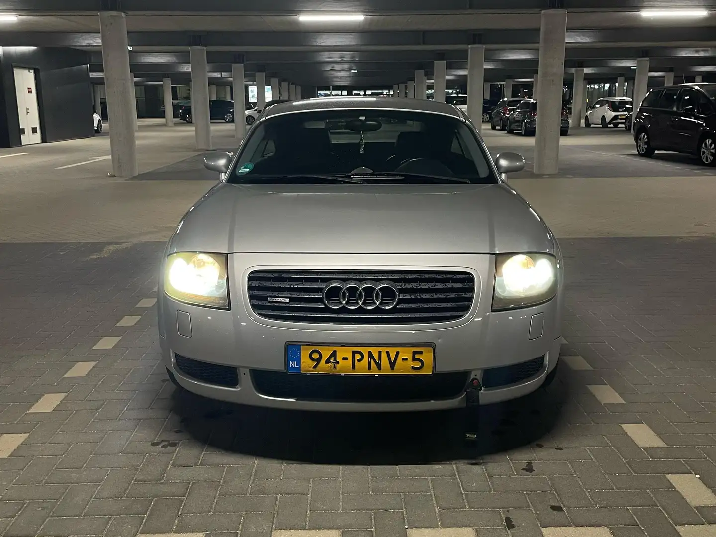 Audi TT TT 1.8 5V Turbo quattro Zilver - 1