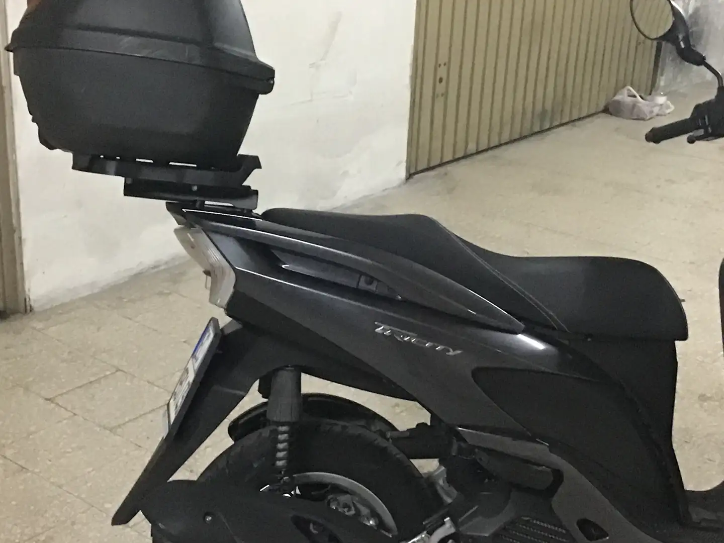 Yamaha TriCity 125 Gris - 2