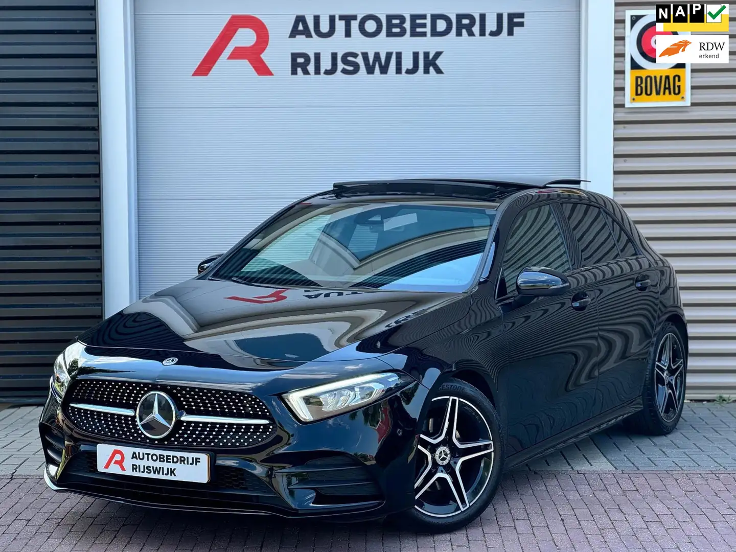 Mercedes-Benz A 180 Business Solution AMG Pano/Camera Nero - 1