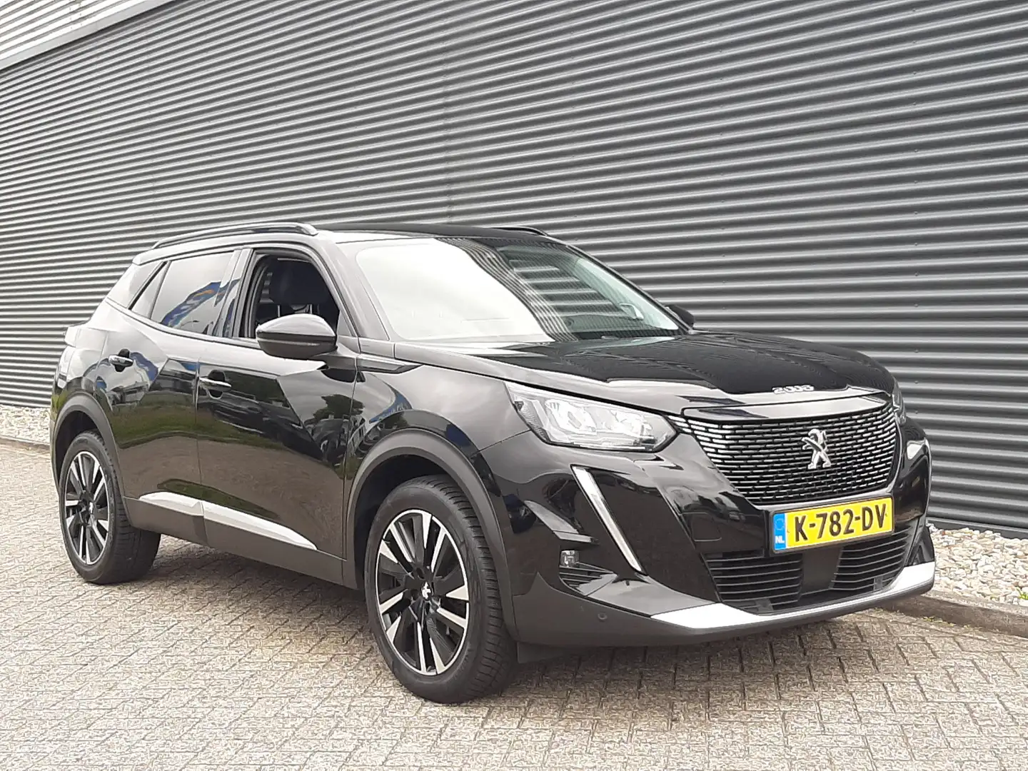 Peugeot 2008 1.2 PureTech Blue Lease Allure 130PK | Automaat | Zwart - 2