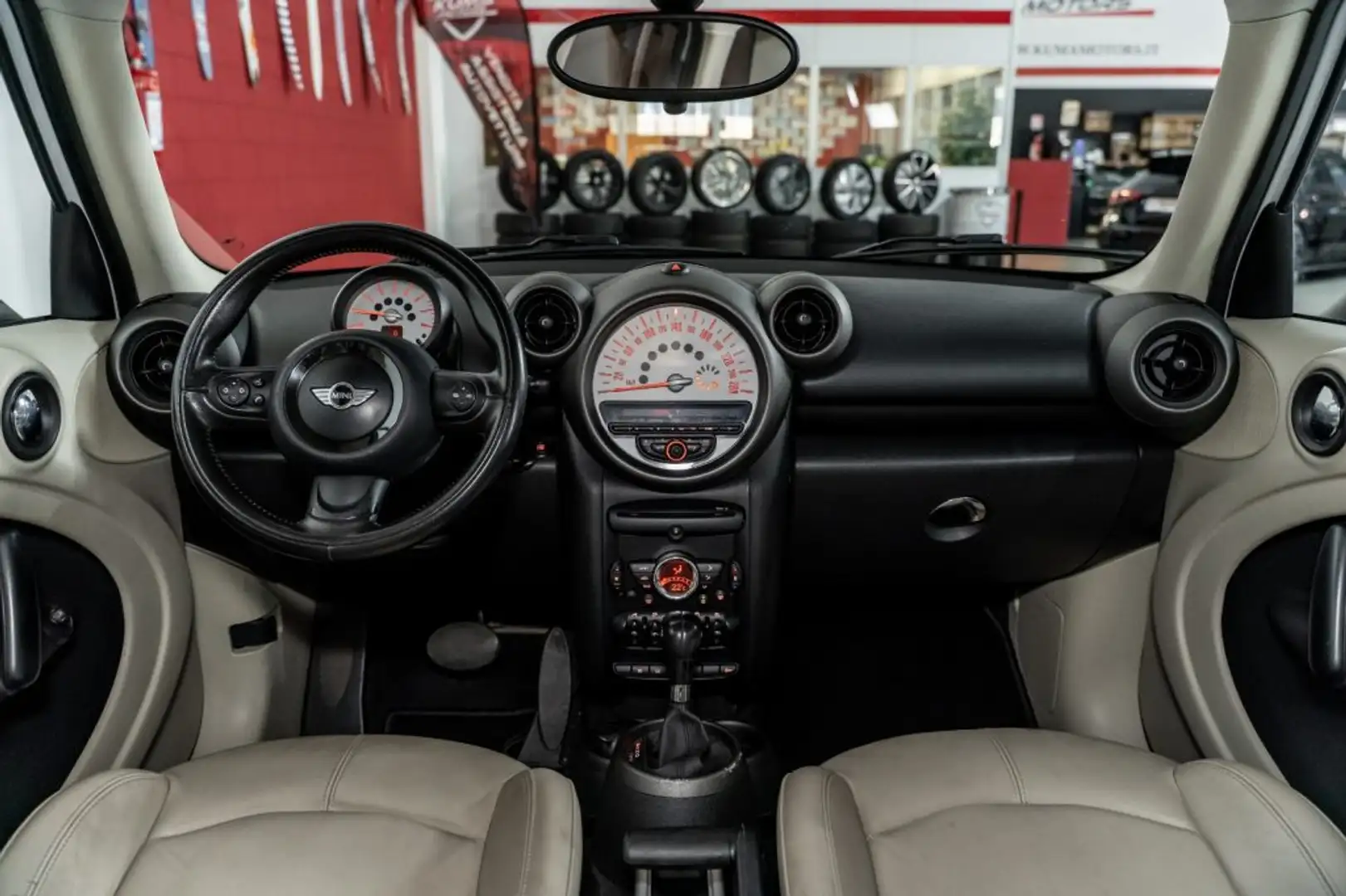 MINI Cooper Countryman 1.6 122cv automatica/pelle Wit - 2