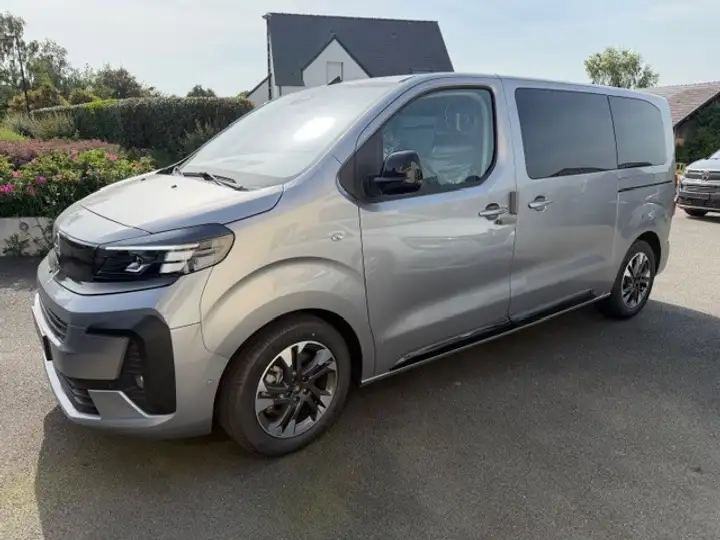 Opel Zafira Life Zafira Life L2 2.2 Diesel 180 ch BVA8