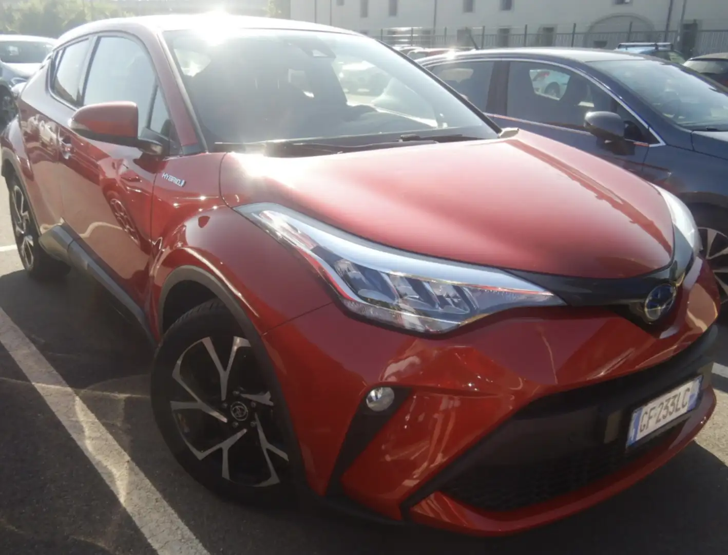 Toyota C-HR 2.0h Trend e-cvt Rojo - 1