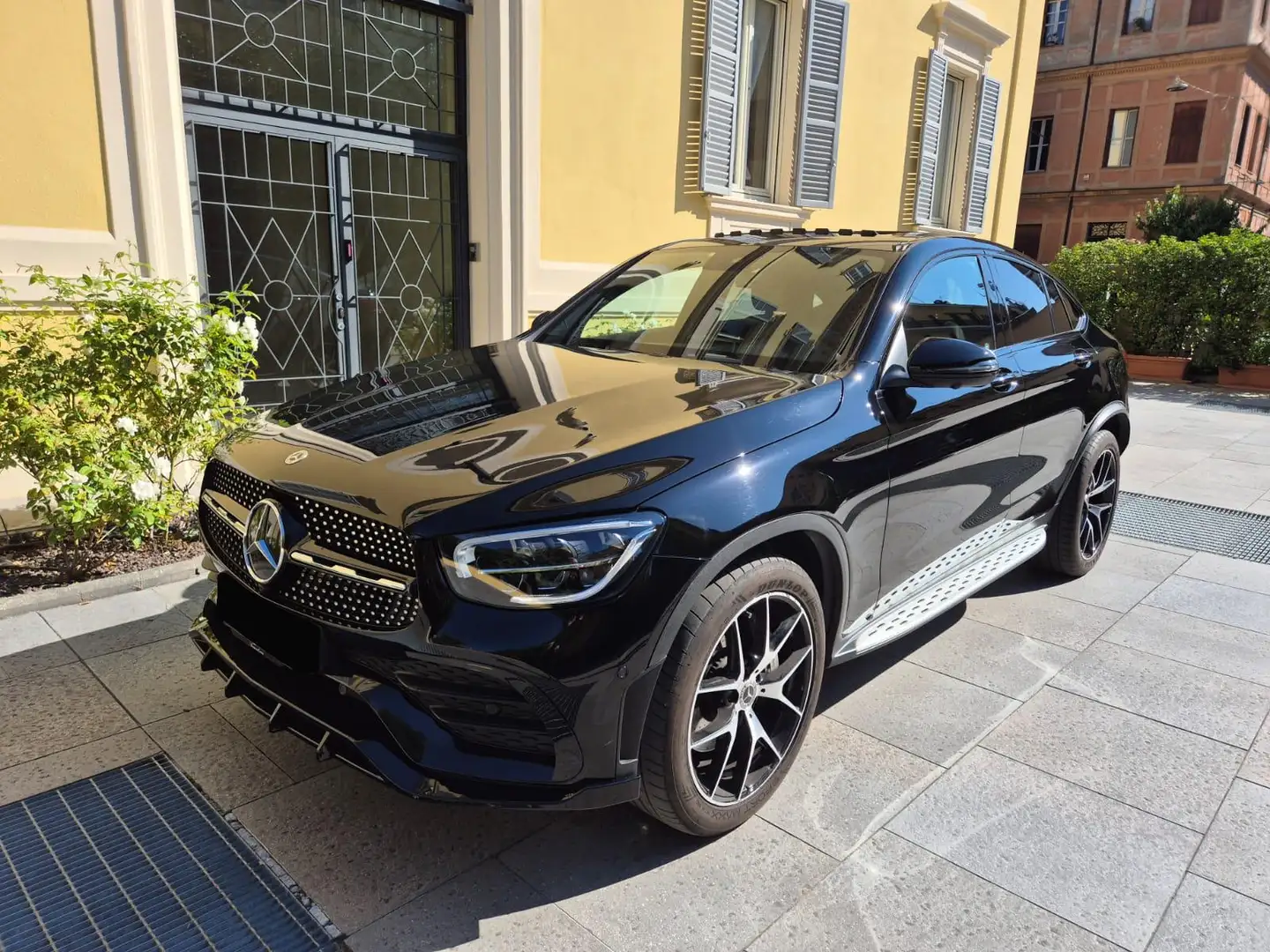 Mercedes-Benz GLC 220 220d 4Matic Coupé Premium Plus AMG Line Pano Schwarz - 1