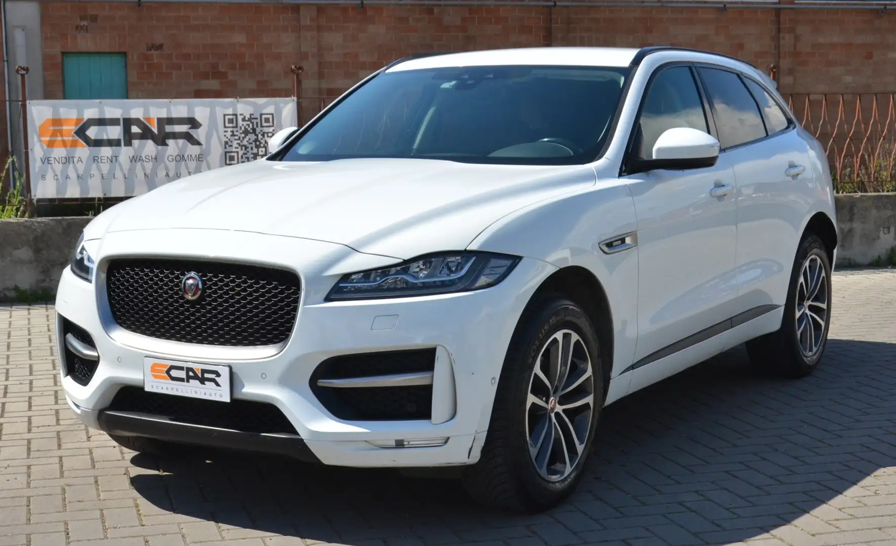 Jaguar F-Pace 2.0d i4 R-Sport awd 180cv auto my19 Wit - 1