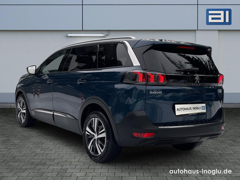 Peugeot 5008 1.5 Blue-HDI FAP Allure Pack AT 7-Si+Navi+R-Kam+ — photo 3