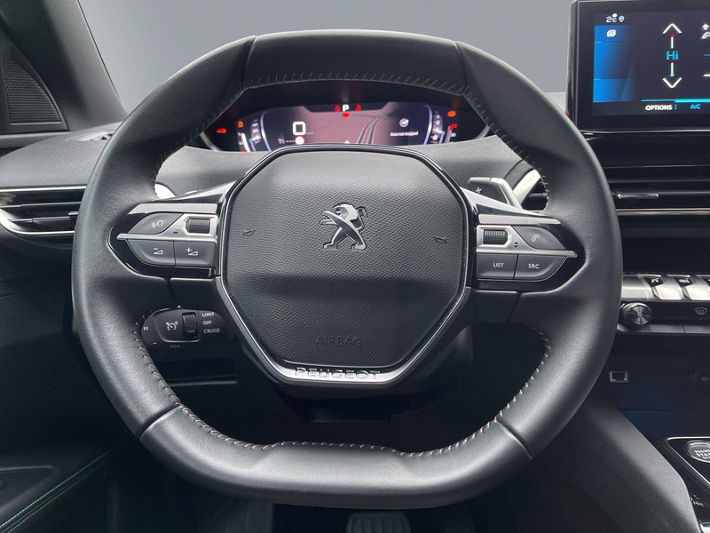 Peugeot 5008 1.5 Blue-HDI FAP Allure Pack AT 7-Si+Navi+R-Kam+ — photo 14
