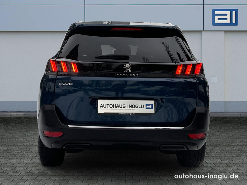 Peugeot 5008 1.5 Blue-HDI FAP Allure Pack AT 7-Si+Navi+R-Kam+ — photo 4