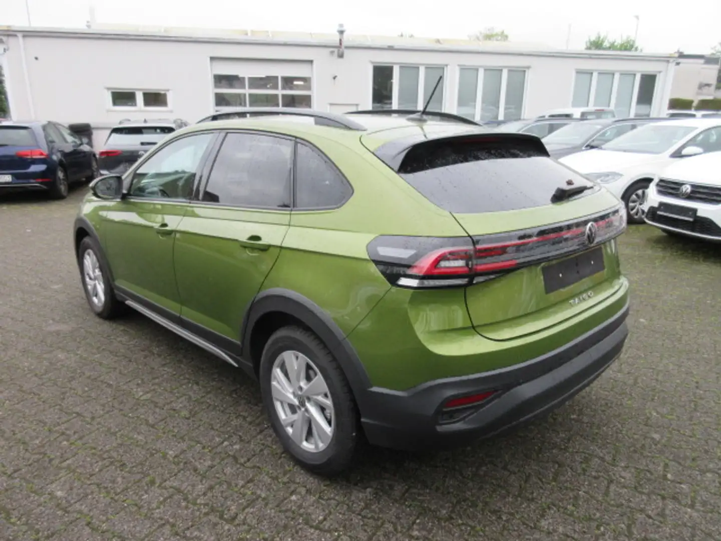 Volkswagen Taigo Life 1.0 TSI NAVI KLIMA ACC ALU APS AID PRIVACY SITZHZG Grün - 2