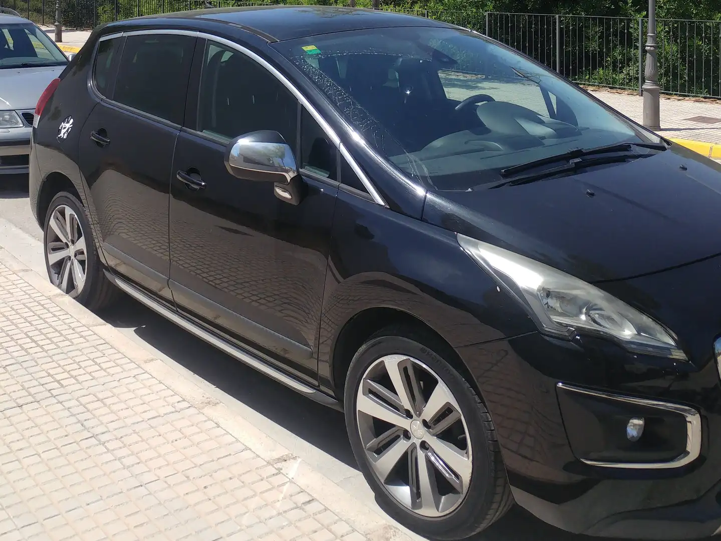 Peugeot 3008 3008 1.6HDI Alllure 115 Alllure Siyah - 1