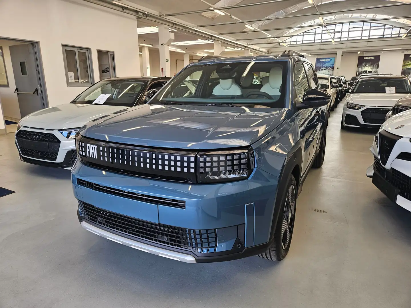 Fiat Grande Panda Grande Panda 1.2 hybrid La Prima 110cv edct Bleu - 1