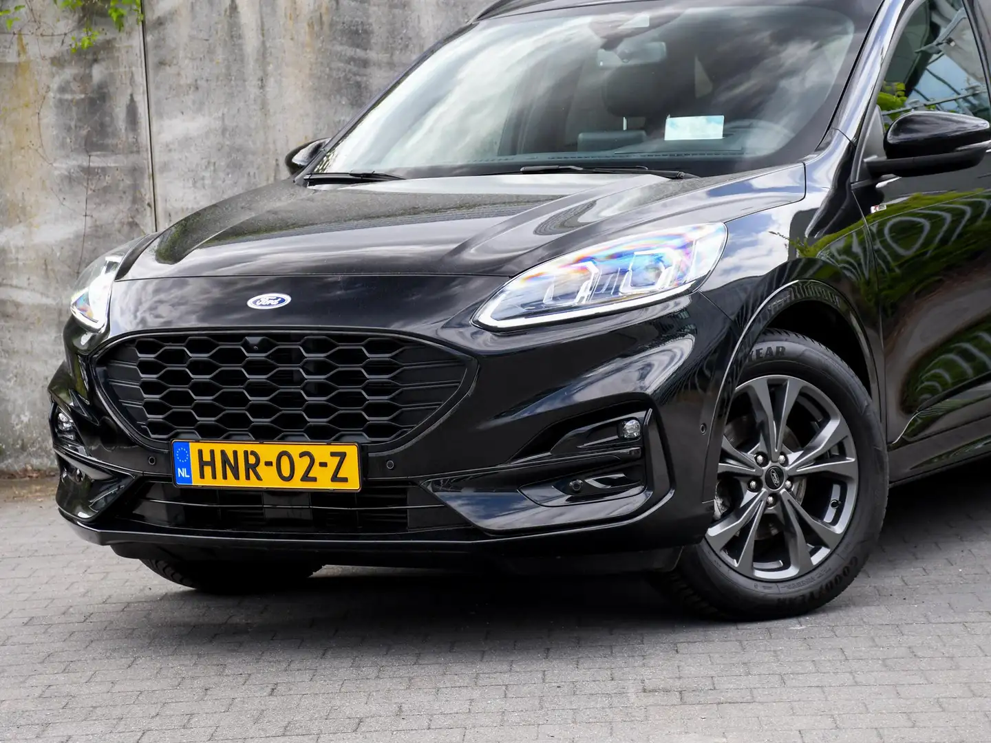 Ford Kuga ST-Line X 1.5 EcoBoost 150pk WINTER PACK | B&O | 1 Noir - 2