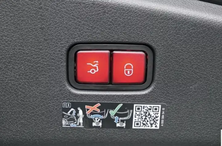 Mercedes-Benz CLE 2025, foto 12