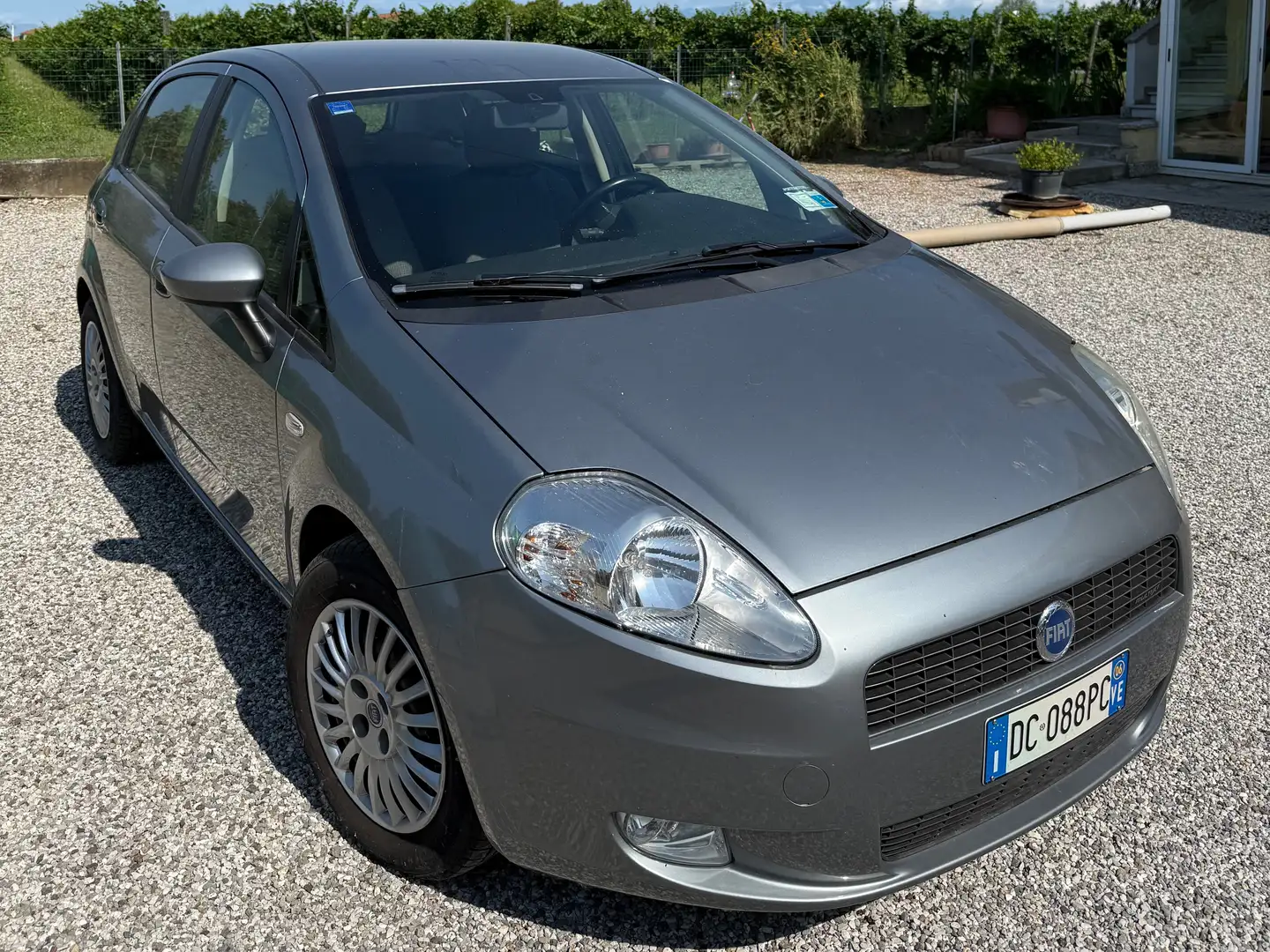 Fiat Grande Punto Grande Punto III 2005 5p 1.3 mjt 16v Dynamic 75cv Grigio - 1