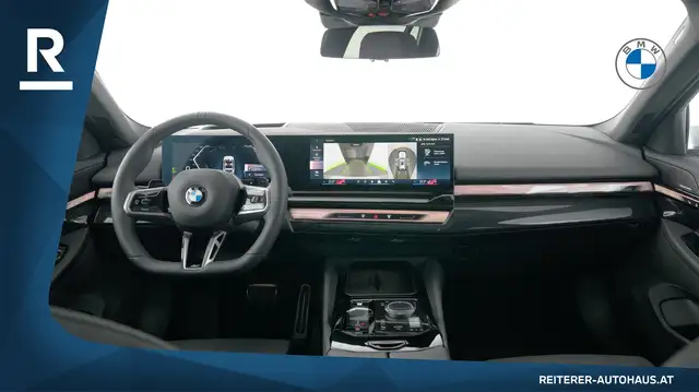 BMW 520 d xDrive *M-Sportpaket Pro *Panoramadach *AHK Ansicht 13