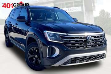 | Peak Edition | AWD | Sunroof | Carplay | Heated