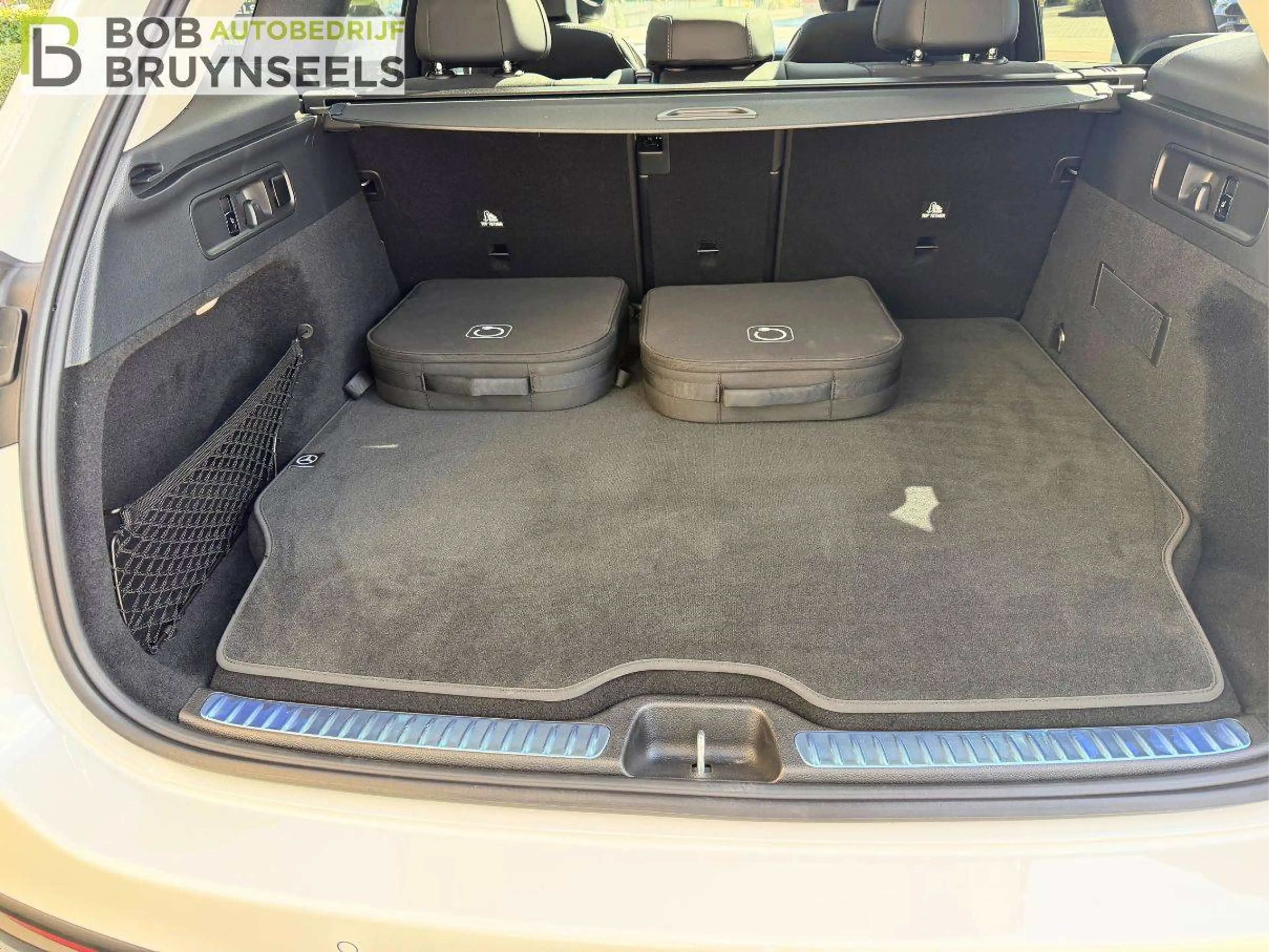 Mercedes-Benz GLC 300 e 4-Matic Amg Line | Nightpakket | Trekhaak | Panoramadak | Achteruitrijcamera | Plug-In-Hybride — photo 21