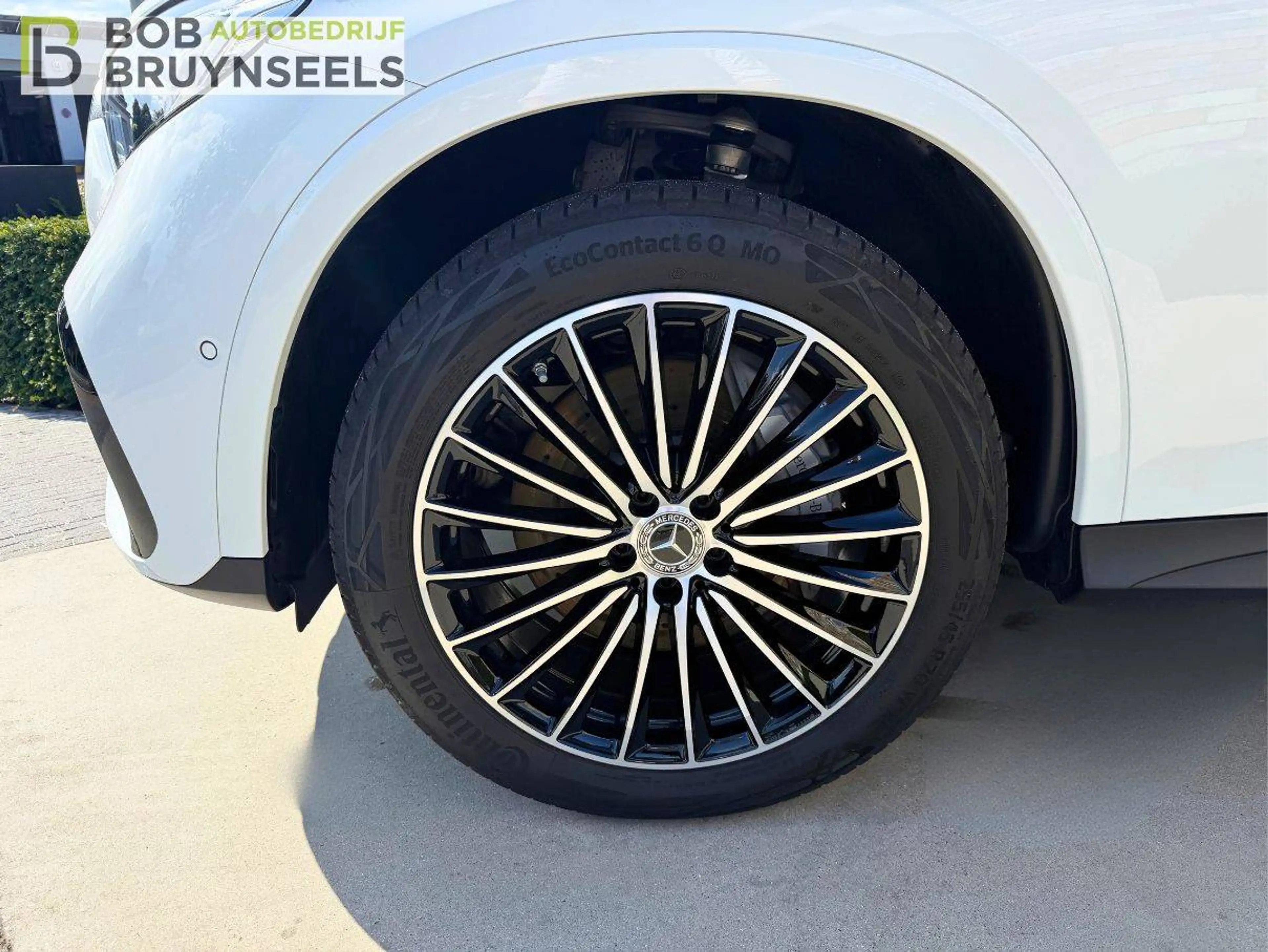 Mercedes-Benz GLC 300 e 4-Matic Amg Line | Nightpakket | Trekhaak | Panoramadak | Achteruitrijcamera | Plug-In-Hybride — photo 8
