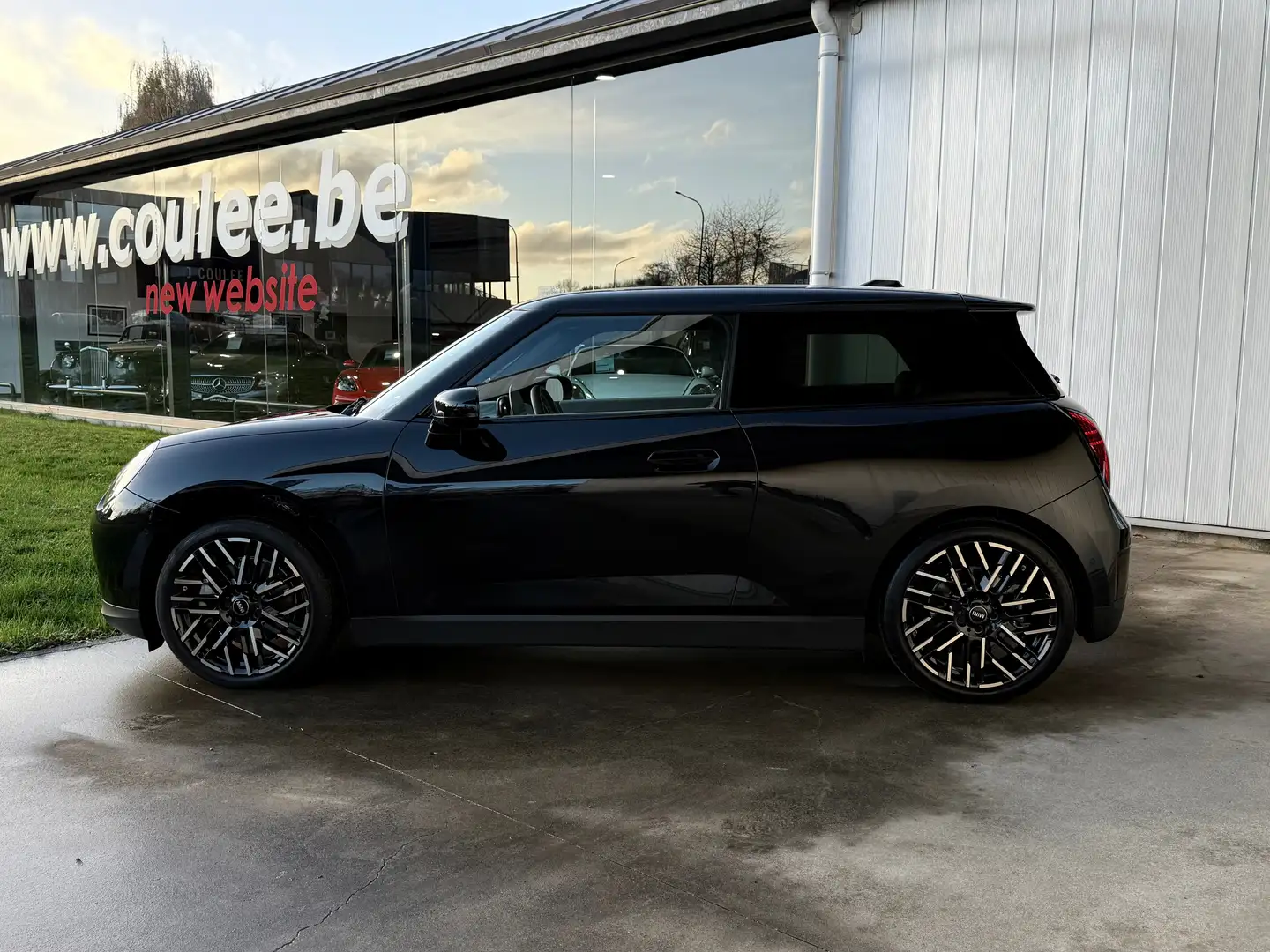 MINI Cooper SE JCW Seats, Pack M, Garantie 2027, Toit Pano - 2