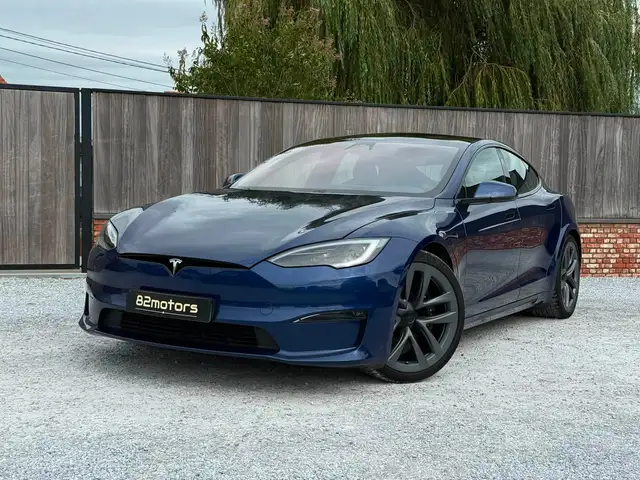 Tesla Model S long range/100kWh/yoke/self driving/21"/pano/btw