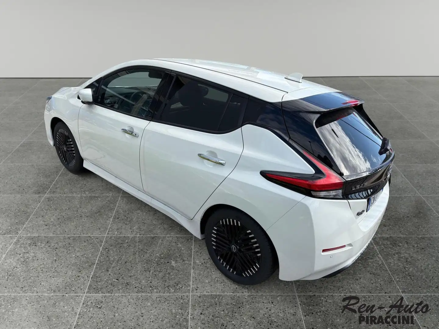 Nissan Leaf N-Connecta 40 kWh Bianco - 2