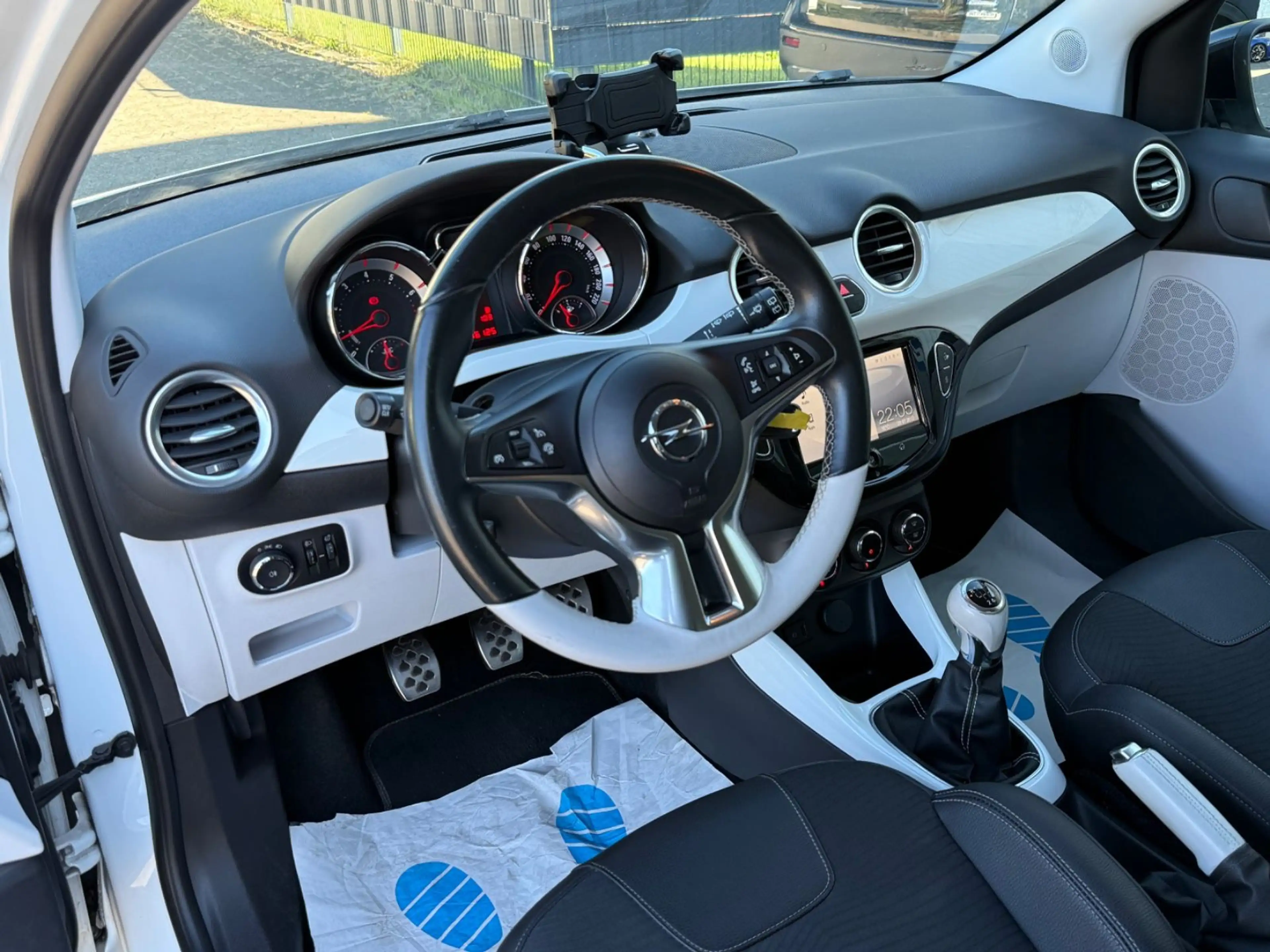 Opel Adam White Link — photo 14