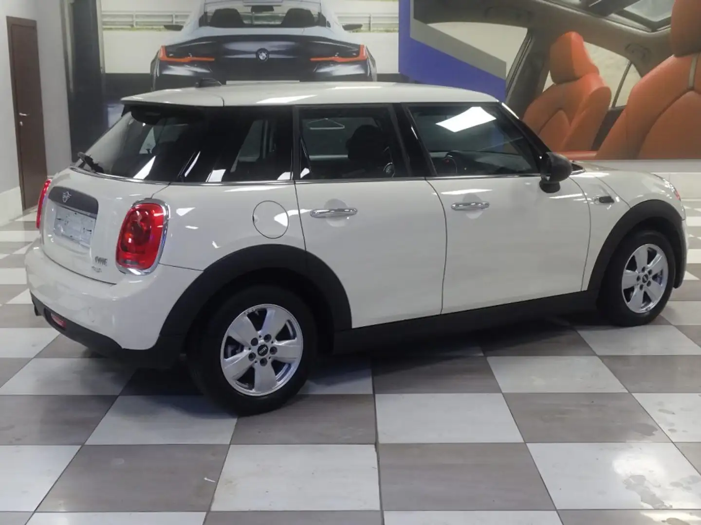 MINI One 5 Porte EU6 Bianco - 2