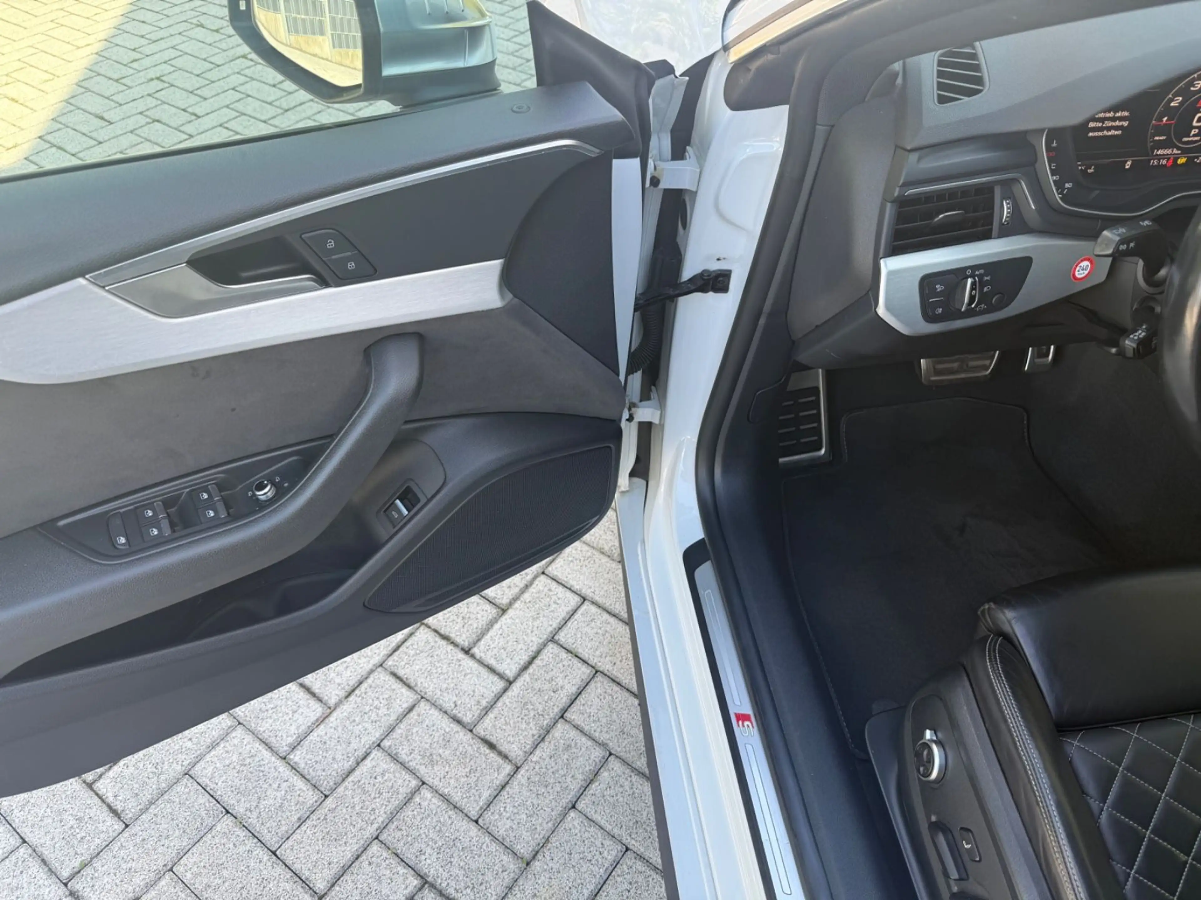 Audi S5 Sportback 3.0 TFSI quattro Virtual-Massage — photo 11
